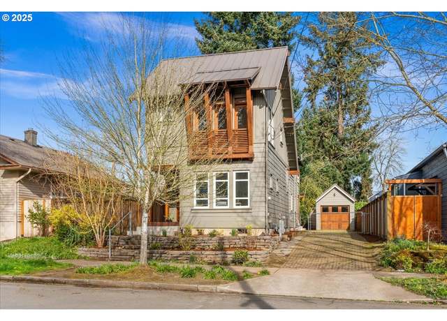 Property at 8316 SE 7th Ave, Portland, OR 97202, 4 beds, 2.5 baths