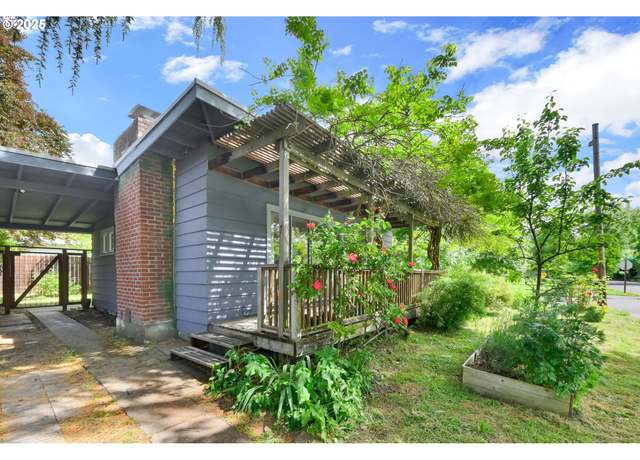 Property at 2695 Kincaid St, Eugene, OR 97405, 1 bed, 1 bath