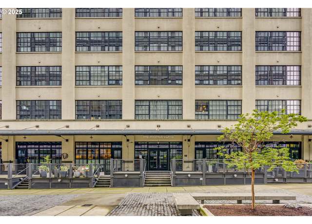 Property at 1400 NW Irving St #324, Portland, OR 97209, 1 bed, 1 bath