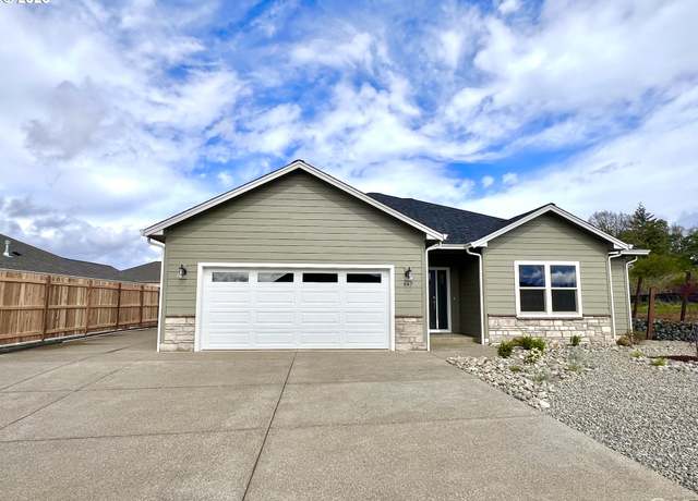 Property at 947 Medina Ave, Sutherlin, OR 97479, 3 beds, 2 baths