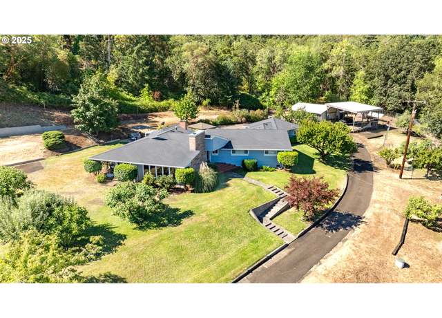 Property at 289 Braunda Dr, Roseburg, OR 97471, 6 beds, 3.5 baths