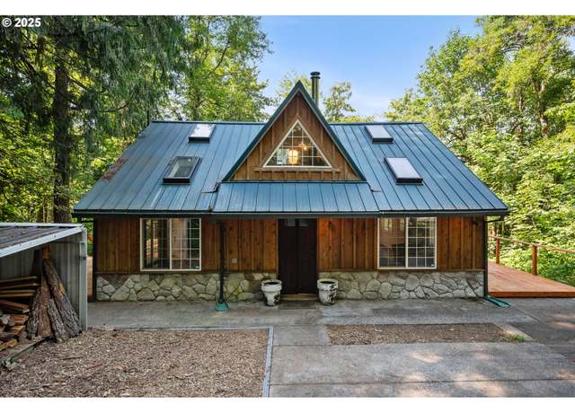 Property at 52955 E Cherryville Dr, Sandy, OR 97055, 3 beds, 2 baths