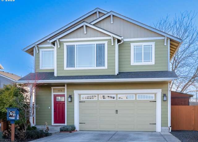 Property at 1878 Allea Dr, Eugene, OR 97404, 3 beds, 2.5 baths