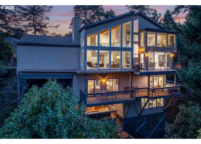 Property at 15400 Diamond Head Rd, Lake Oswego, OR 97034, 4 beds, 3.5 baths