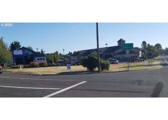 Property at Tbd Unit 700 702, Dallas, OR 97338