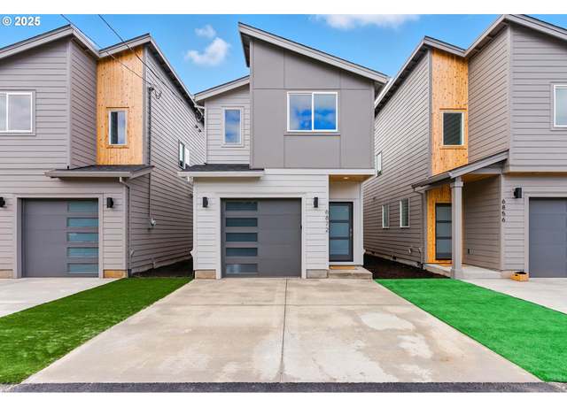 Property at 6872 SE Lamphier St, Milwaukie, OR 97222, 3 beds, 2.5 baths