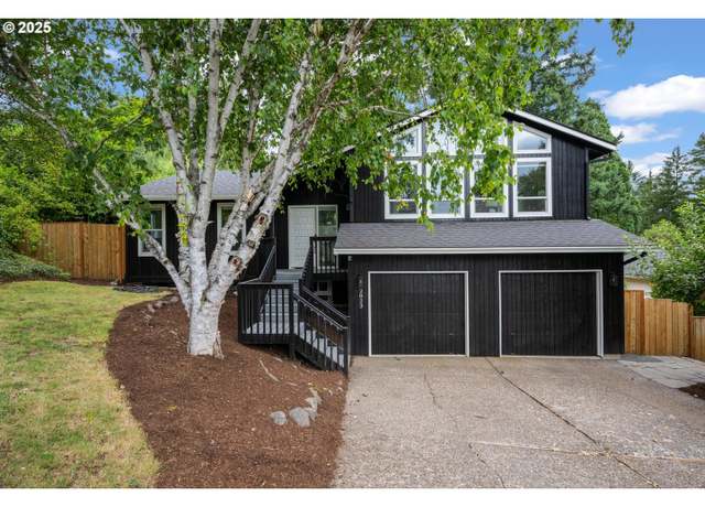 Property at 2823 SW Orchard Hill Pl, Lake Oswego, OR 97035, 3 beds, 2.5 baths