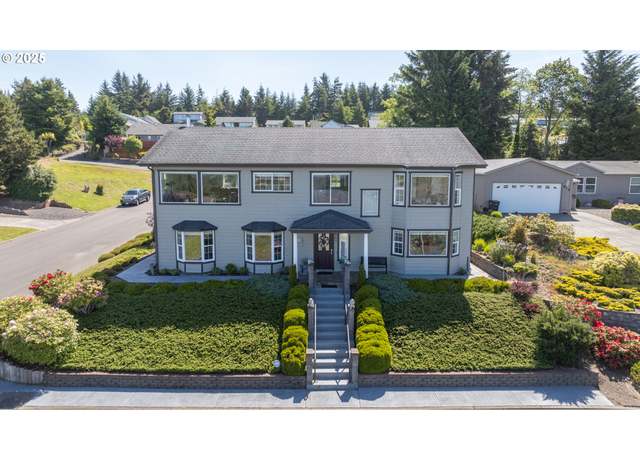 Property at 805 Lisa Pl, Coos Bay, OR 97420, 5 beds, 3 baths