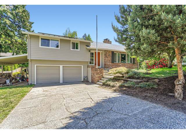 Property at 7680 SW 92nd Pl, Portland, OR 97223, 3 beds, 3 baths