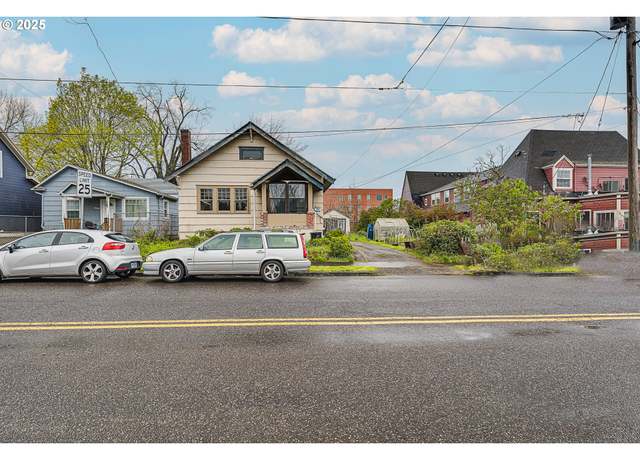 Property at 5417 NE 15th Ave, Portland, OR 97211, 3 beds, 1 bath