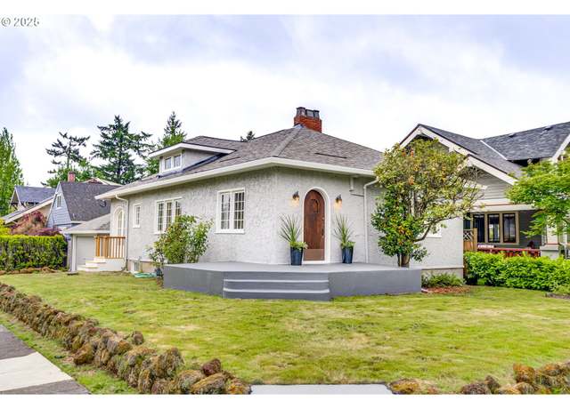 Property at 5336 SE Sherman St, Portland, OR 97215, 2 beds, 1 bath