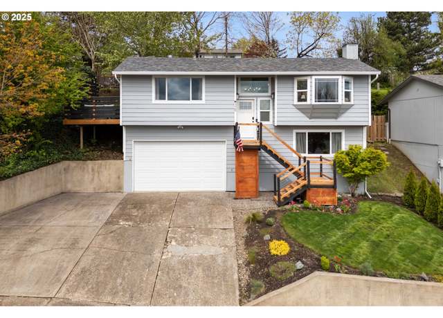 Property at 329 SE 14th St, Troutdale, OR 97060, 3 beds, 1.5 baths