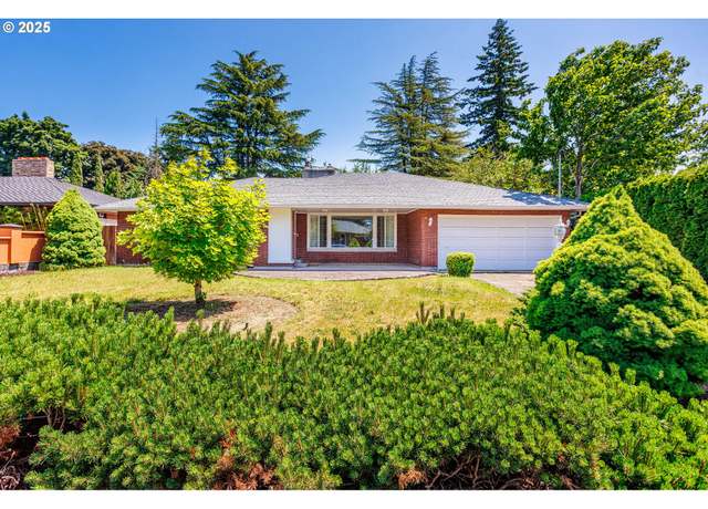 Property at 1544 NE 114th Ave, Portland, OR 97220, 2 beds, 1.5 baths