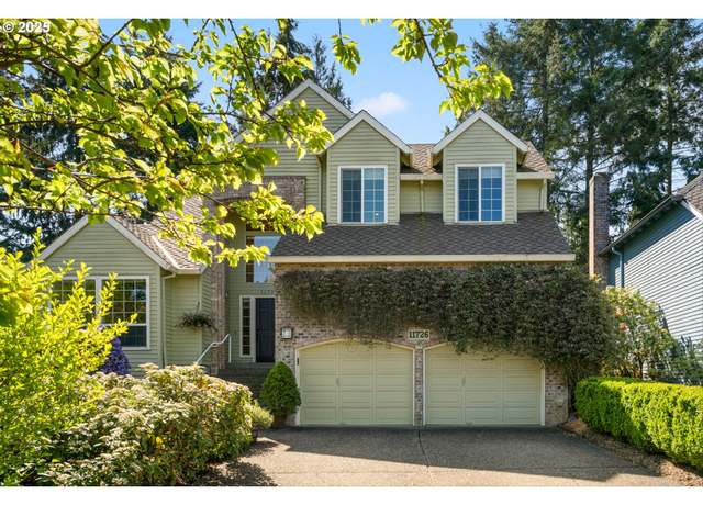 Property at 11726 SW 29th Pl, Portland, OR 97219, 4 beds, 2.5 baths