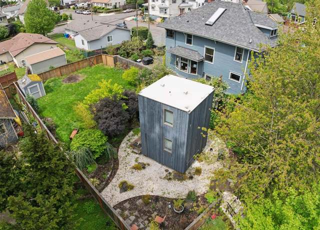 Photo of 3625 N Commercial Ave, Portland, OR 97227