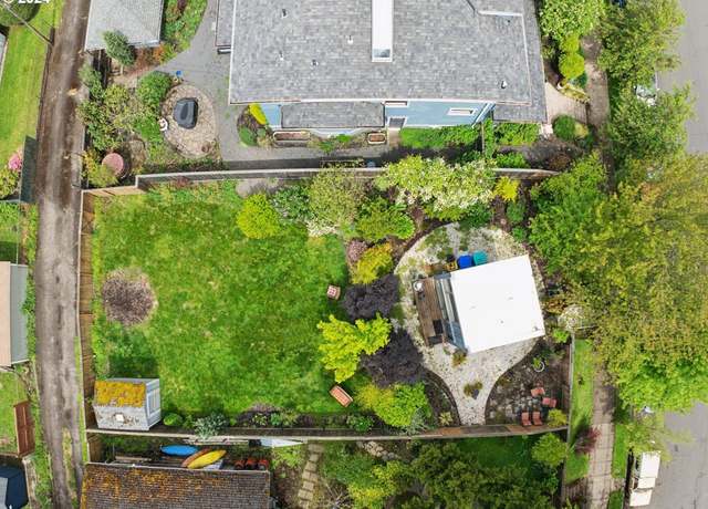 Photo of 3625 N Commercial Ave, Portland, OR 97227