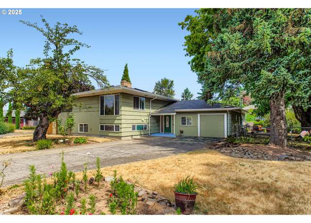 Property at 14555 NE Knott Ct, Portland, OR 97230, 6 beds, 3 baths