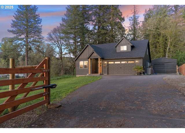Property at 28252 S Dalmatian Rd, Mulino, OR 97042, 3 beds, 2.5 baths