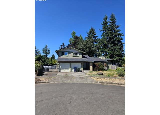 Property at 544 65th St, Springfield, OR 97478, 3 beds, 3 baths