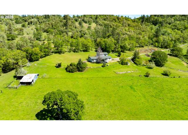Property at 1120 Sunshine Rd, Roseburg, OR 97470, 3 beds, 3 baths