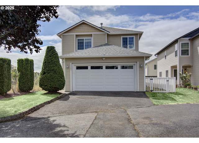 Property at 8204 NE 21st Pl, Vancouver, WA 98665, 3 beds, 2.5 baths