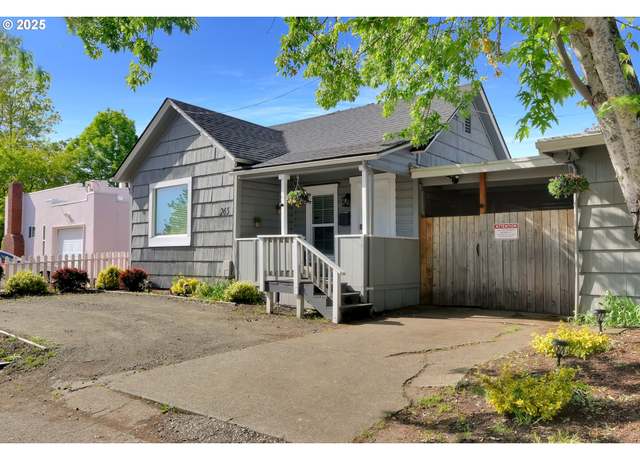 Property at 263 W 16th Ave, Eugene, OR 97401, 4 beds, 2 baths