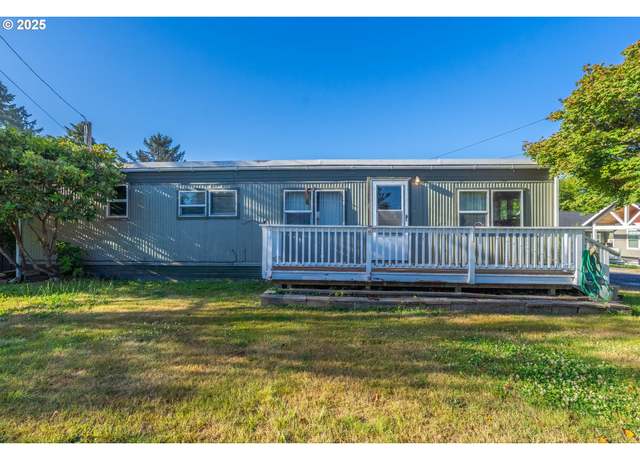 Property at 302 SE Neptune Ave, Lincoln City, OR 97367, 3 beds, 2 baths
