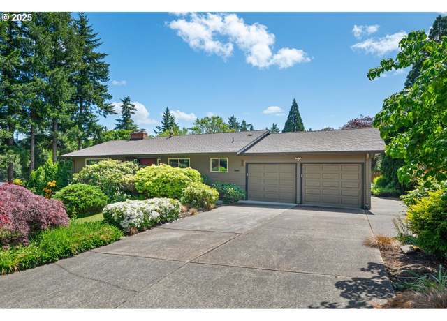Property at 12060 SW Rose Vista Dr, Portland, OR 97223, 4 beds, 3 baths