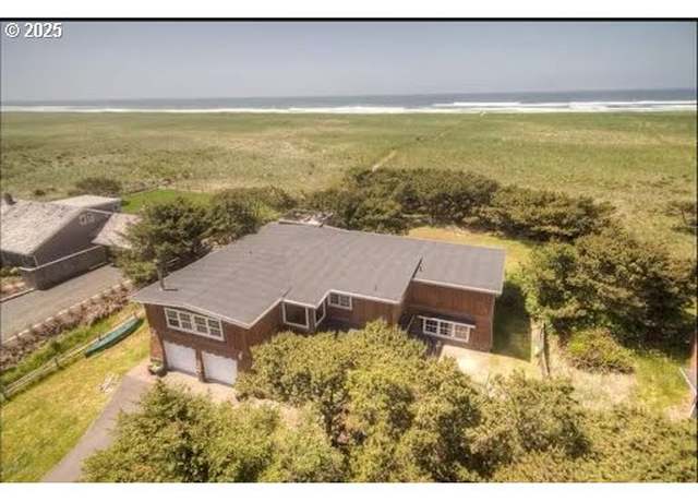 Property at 89728 Ocean Dr, Warrenton, OR 97146, 2 beds, 4 baths