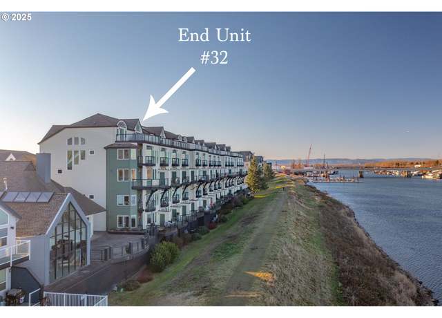 Property at 905 N Harbour Dr #32, Portland, OR 97217, 4 beds, 4 baths