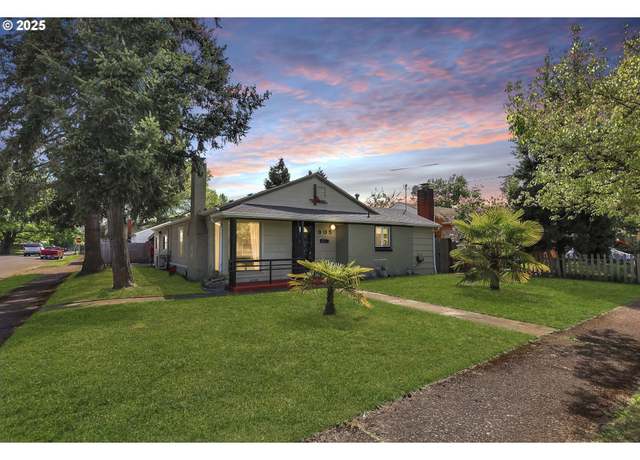 Property at 905 Fulton St, Albany, OR 97322, 3 beds, 1 bath