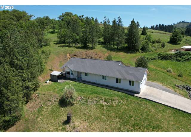Property at 1357 NE Ballard Ct, Myrtle Creek, OR 97457, 3 beds, 2 baths
