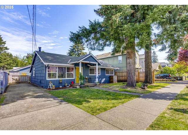 Property at 4517 SE Rural St, Portland, OR 97206, 3 beds, 1 bath