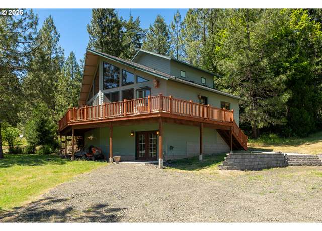 Property at 140 Old County Ln, Myrtle Creek, OR 97457, 3 beds, 4 baths