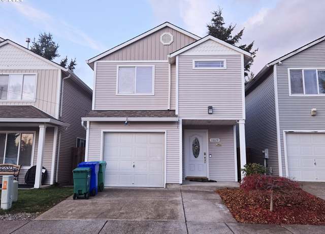 Property at 11829 SE Mill Ct, Portland, OR 97216, 3 beds, 2.5 baths