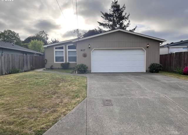Property at 927 Augustine Ave, Coos Bay, OR 97420, 3 beds, 2 baths