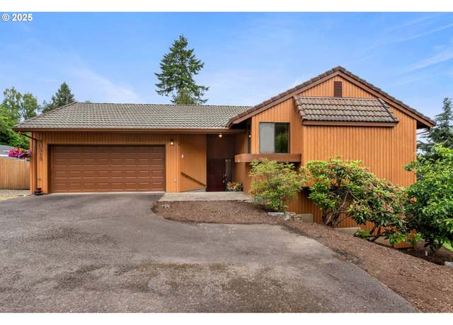 Property at 10315 SW 28th Ave, Portland, OR 97219, 3 beds, 2 baths
