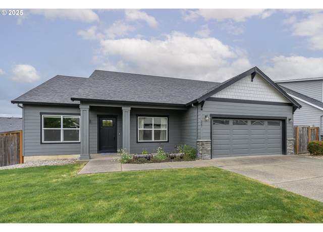 Property at 327 SW MT ST Helens St, Mcminnville, OR 97128, 3 beds, 2 baths