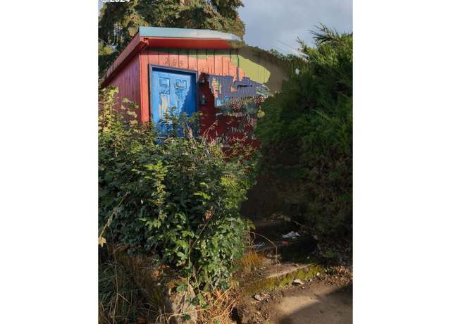 Property at 265 S Maple St, Yamhill, OR 97148, 1 bed, 0.5 baths