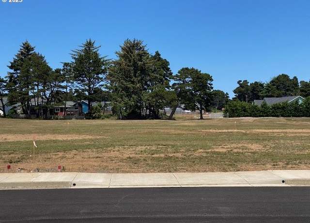 Property at 5 Bandon Coast Vlg, Bandon, OR 97411