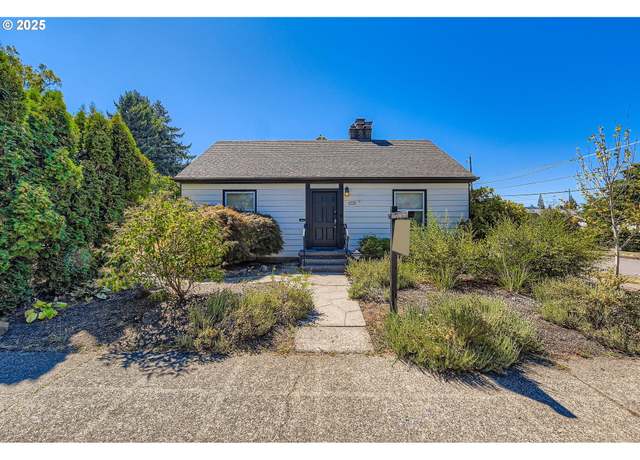Property at 2705 SE 67th Ave, Portland, OR 97206, 2 beds, 1 bath