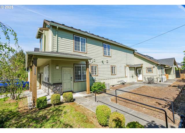 Property at 2227 SE 174th Ave, Portland, OR 97233, 9 beds, 4.5 baths