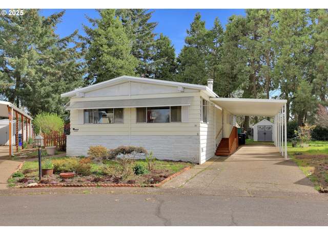 Property at 1800 Lakewood Ct #70, Eugene, OR 97402, 2 beds, 2 baths