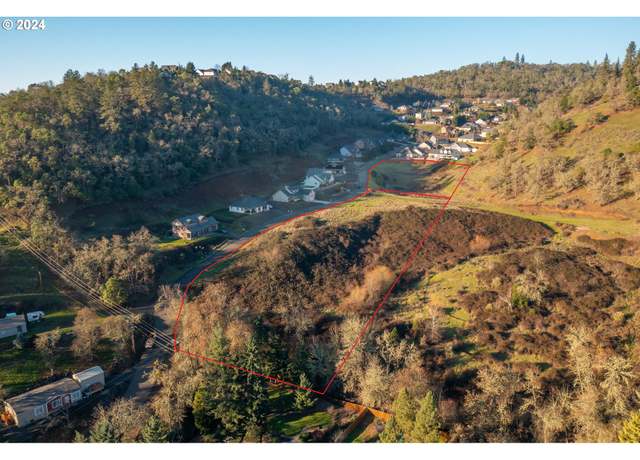 Property at 0 NE Rocky Dr #4400, Roseburg, OR 97470