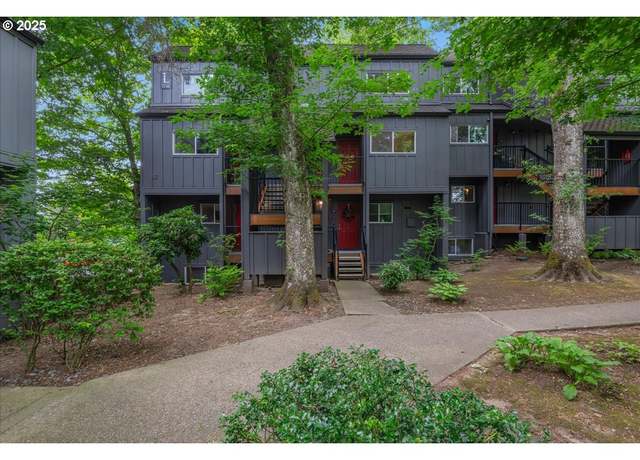 Property at 4 Touchstone #79, Lake Oswego, OR 97035, 2 beds, 2 baths