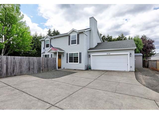 Property at 5752 SE Popes Pl, Hillsboro, OR 97123, 3 beds, 2.5 baths