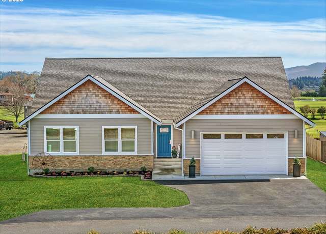 Property at 35692 Bella Ridge Loop, Astoria, OR 97103, 5 beds, 3 baths