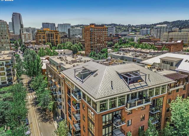 Property at 1030 NW Johnson St #611, Portland, OR 97209, 2 beds, 2.5 baths