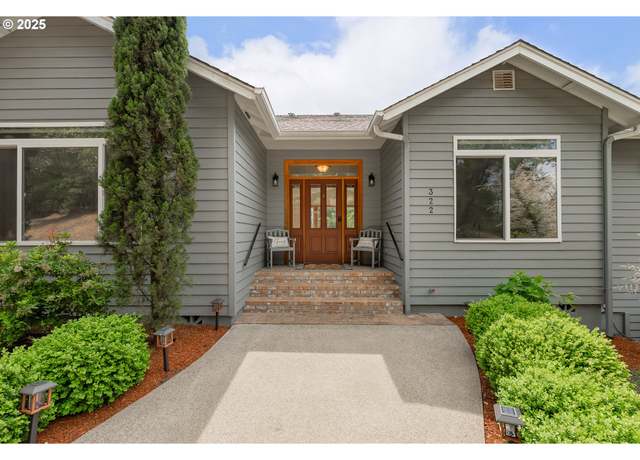 Property at 322 Monta Vista Ln, Roseburg, OR 97471, 3 beds, 4 baths