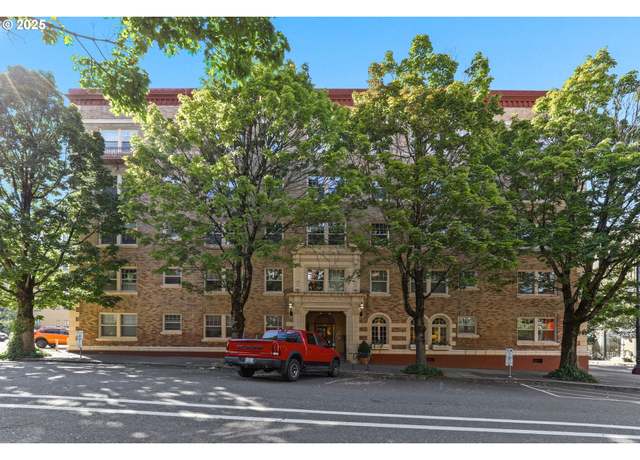 Property at 709 SW 16th Ave #310, Portland, OR 97205, 1 bath